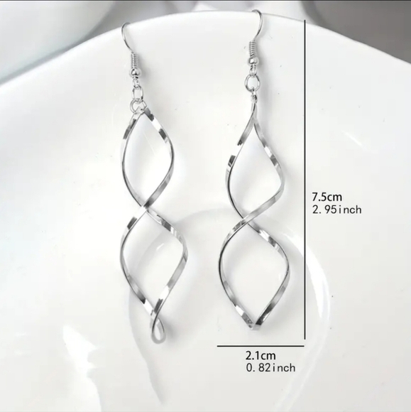 Trendy Spiral Pattern Hollow Dangle Fashion Earrings - Picture 5 of 6